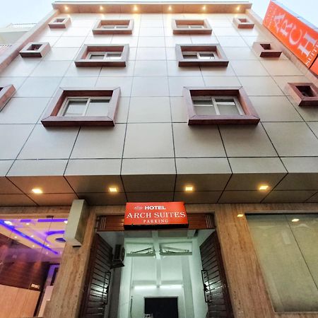 Hotel Arch Suites - Near Aerocity Új-Delhi Kültér fotó