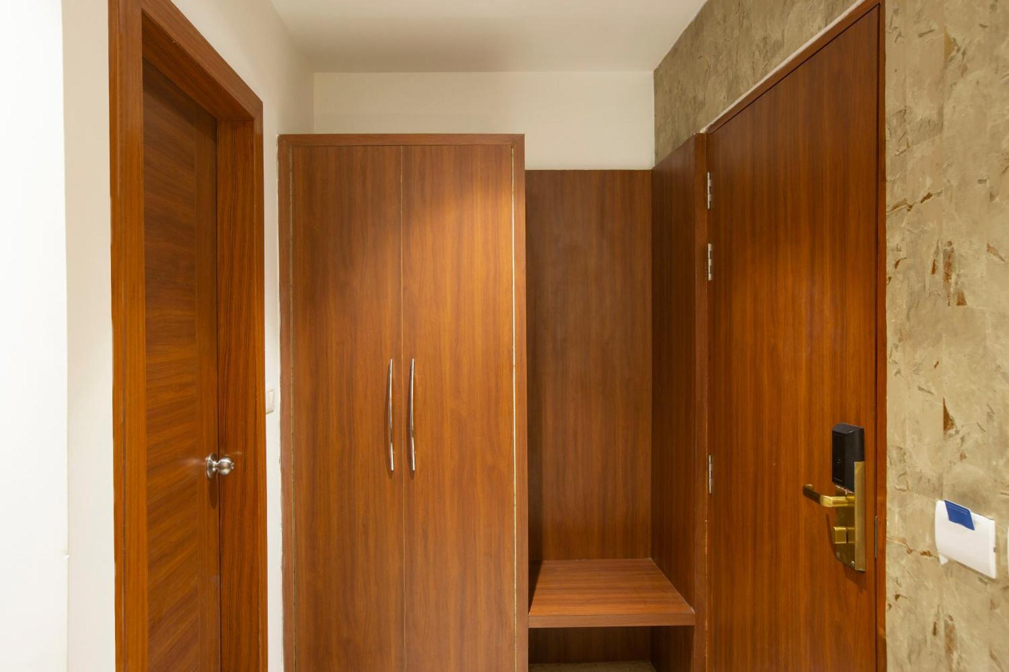 Hotel Arch Suites - Near Aerocity Új-Delhi Kültér fotó