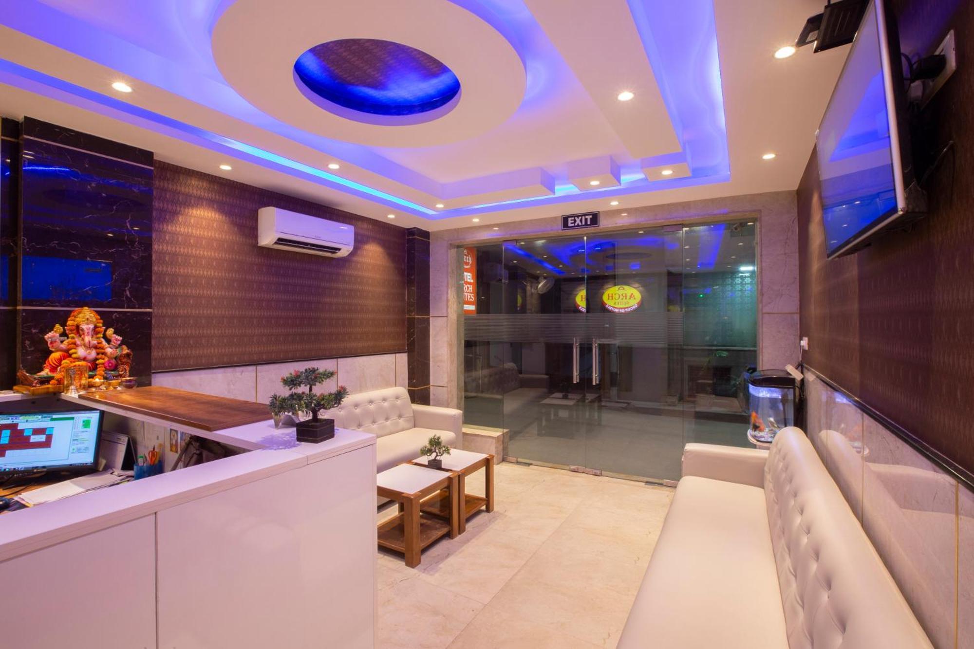 Hotel Arch Suites - Near Aerocity Új-Delhi Kültér fotó